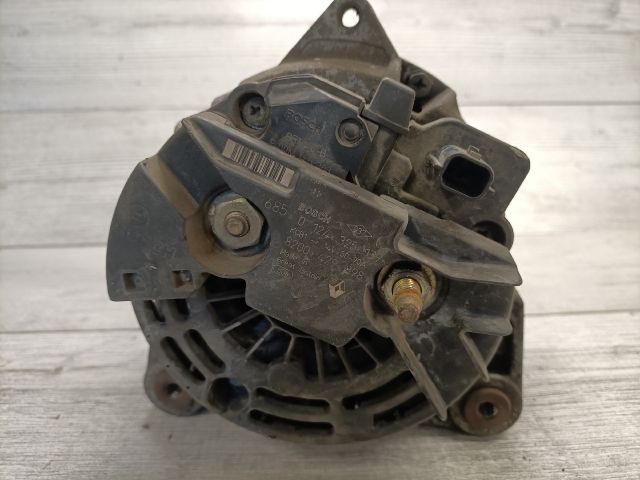 bontott RENAULT CLIO III Generátor