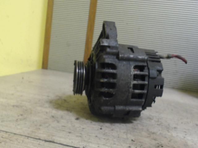 bontott RENAULT CLIO III Generátor