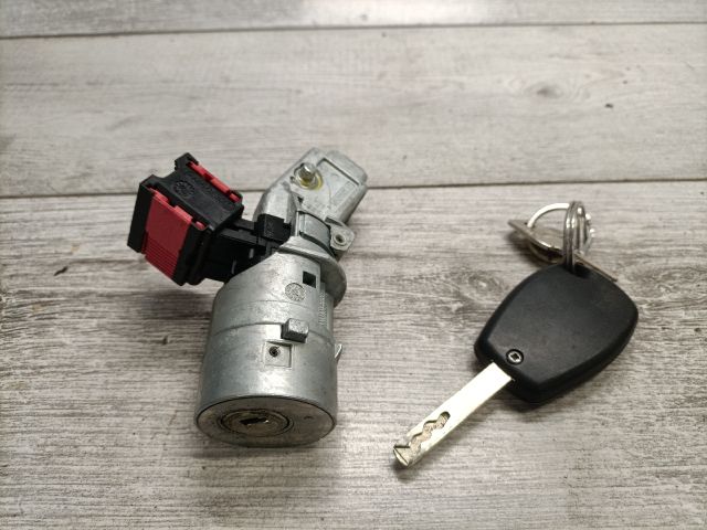 bontott RENAULT CLIO III Gyújtáskapcsoló