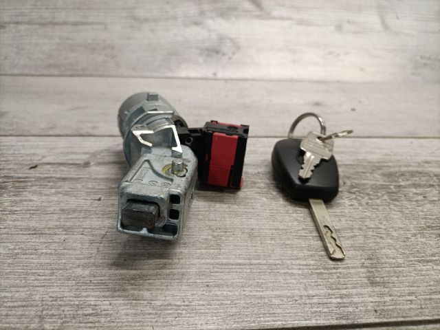 bontott RENAULT CLIO III Gyújtáskapcsoló