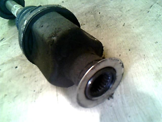 bontott RENAULT CLIO III Jobb Féltengely