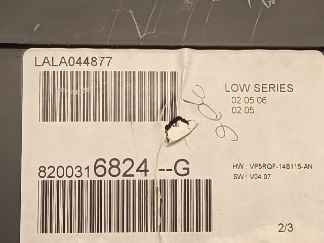 bontott RENAULT CLIO III Kilométeróra