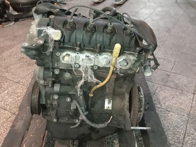 bontott RENAULT CLIO III Kipufogó Vezérműtengely