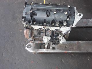 bontott RENAULT CLIO III Motor (Fűzött blokk hengerfejjel)