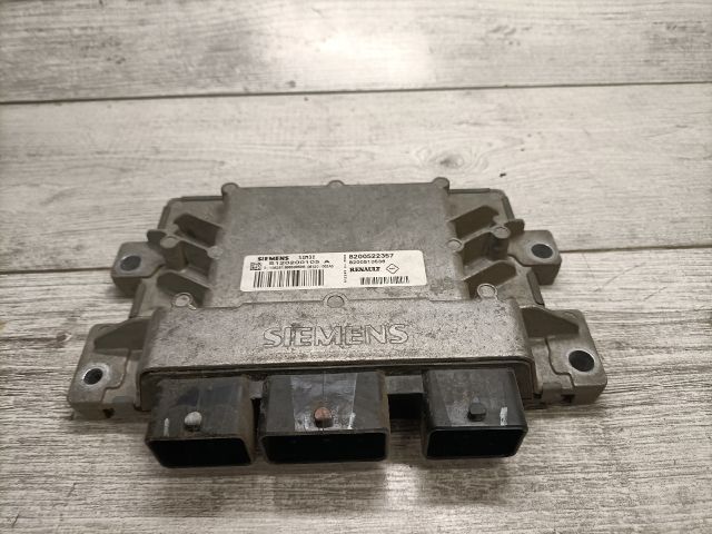 bontott RENAULT CLIO III Motorvezérlő