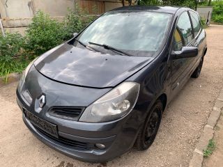 bontott RENAULT CLIO III Motorvezérlő