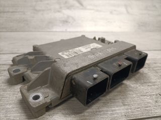 bontott RENAULT CLIO III Motorvezérlő