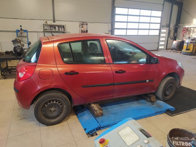 bontott RENAULT CLIO III Porlasztó (1 db)