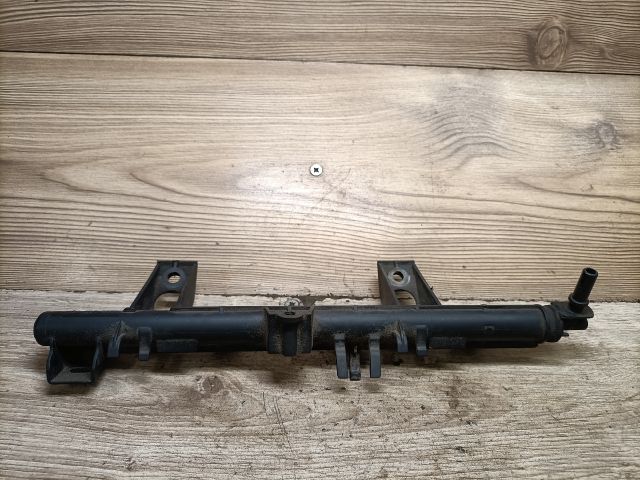 bontott RENAULT CLIO III Porlasztó Sor / Híd