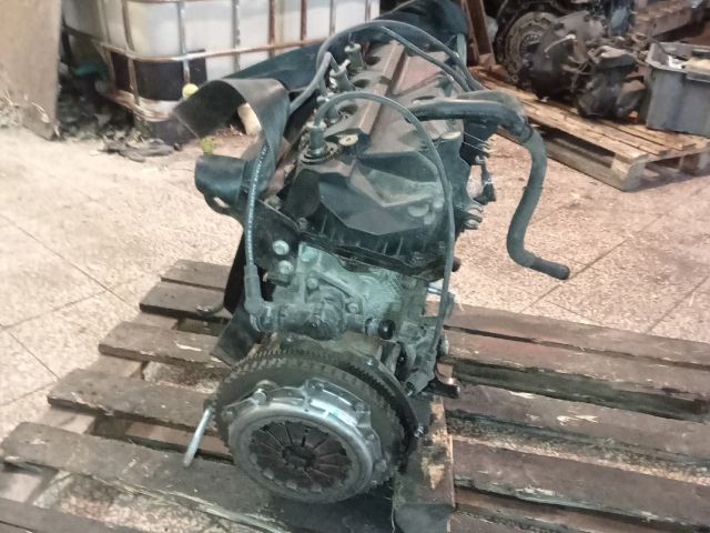 bontott RENAULT CLIO III Szelepfedél