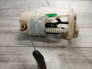 bontott RENAULT CLIO III Üzemanyag Szivattyú