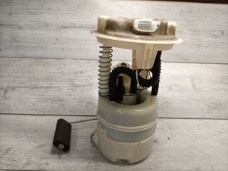 bontott RENAULT CLIO III Üzemanyag Szivattyú