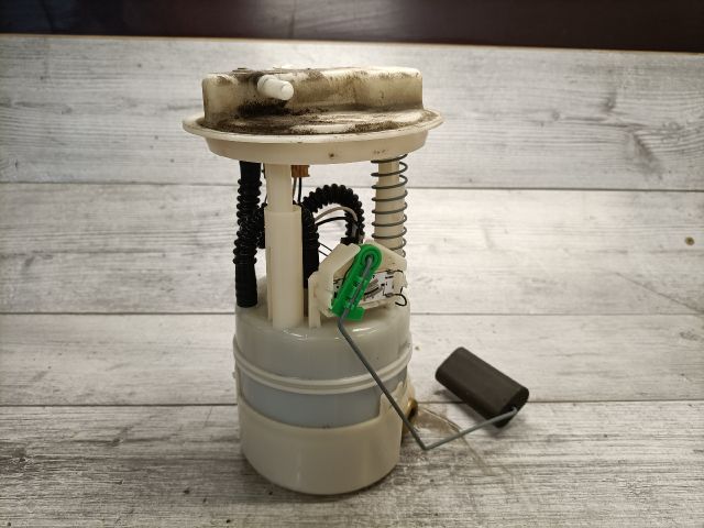 bontott RENAULT CLIO III Üzemanyag Szivattyú