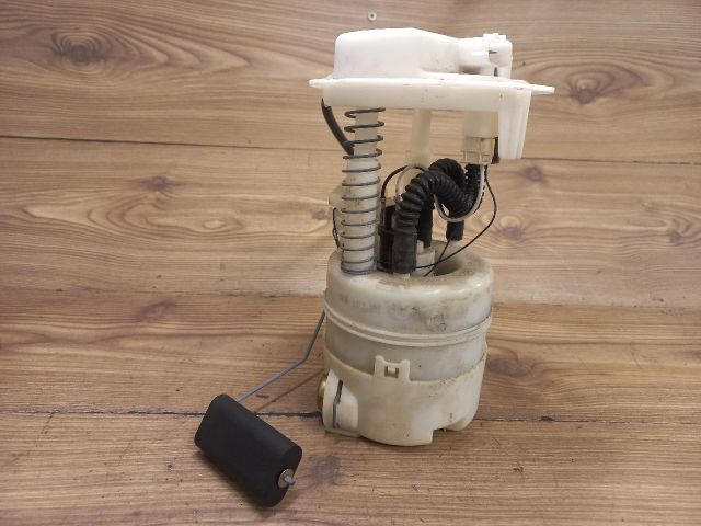 bontott RENAULT CLIO III Üzemanyag Szivattyú