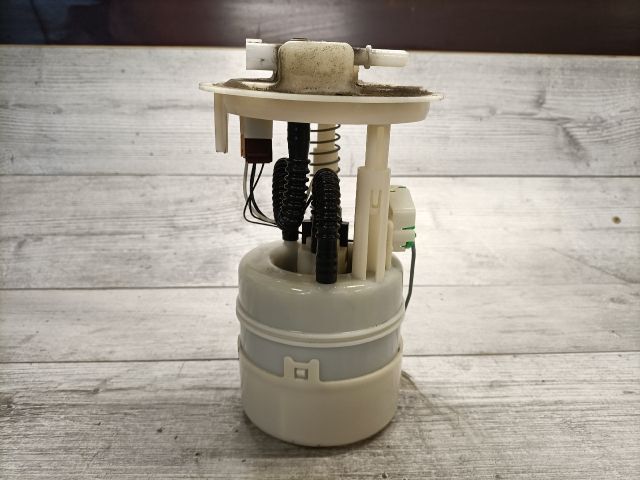 bontott RENAULT CLIO III Üzemanyag Szivattyú