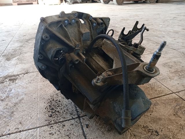 bontott RENAULT CLIO III Váltó (Mechanikus)