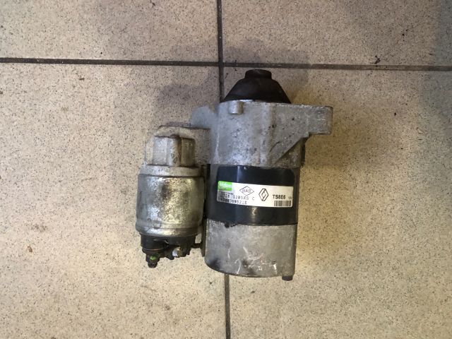 bontott RENAULT CLIO III Önindító