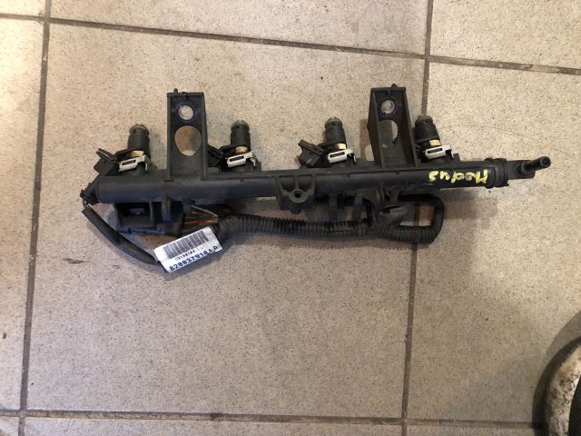 bontott RENAULT CLIO III Porlasztó Sor / Híd