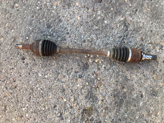 bontott RENAULT CLIO III Bal Féltengely