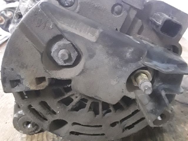 bontott RENAULT CLIO III Generátor