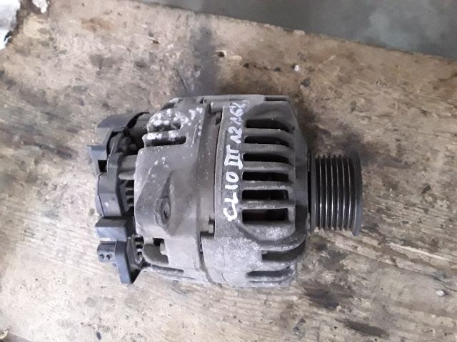 bontott RENAULT CLIO III Generátor