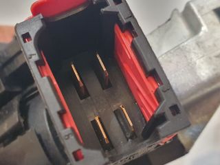 bontott RENAULT CLIO III Gyújtáskapcsoló Házzal