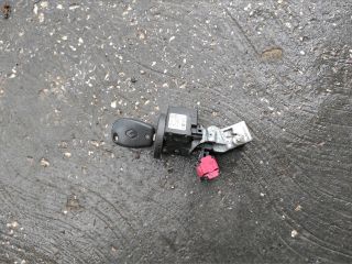 bontott RENAULT CLIO III Gyújtáskapcsoló