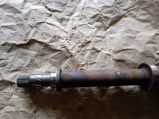 bontott RENAULT CLIO III Jobb Féltengely