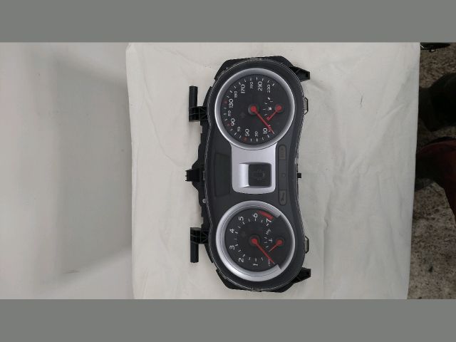 bontott RENAULT CLIO III Kilométeróra