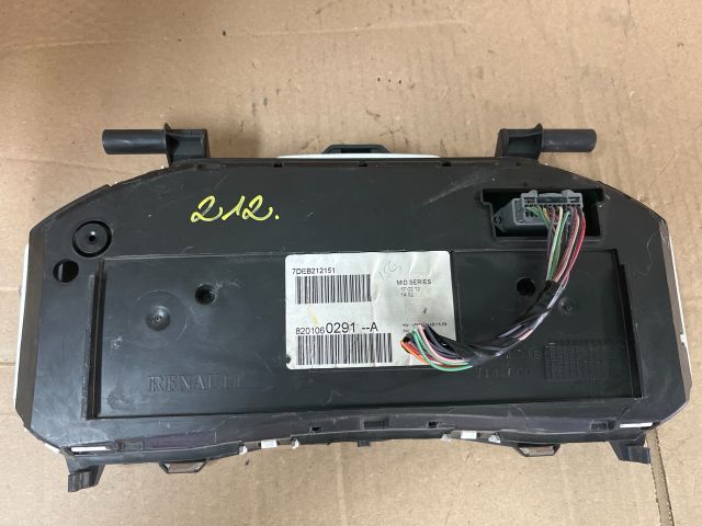 bontott RENAULT CLIO III Kilométeróra