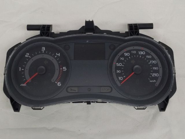 bontott RENAULT CLIO III Kilométeróra