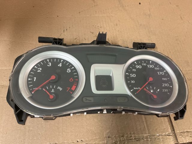 bontott RENAULT CLIO III Kilométeróra