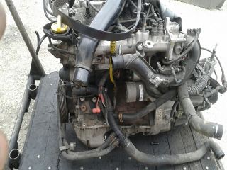 bontott RENAULT CLIO III Motor (Fűzött blokk hengerfejjel)