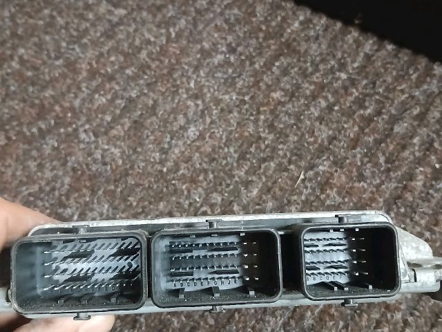 bontott RENAULT CLIO III Motorvezérlő