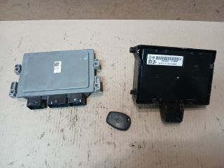 bontott RENAULT CLIO III Motorvezérlő