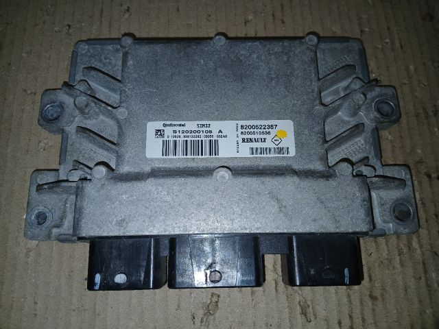 bontott RENAULT CLIO III Motorvezérlő