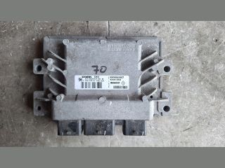 bontott RENAULT CLIO III Motorvezérlő