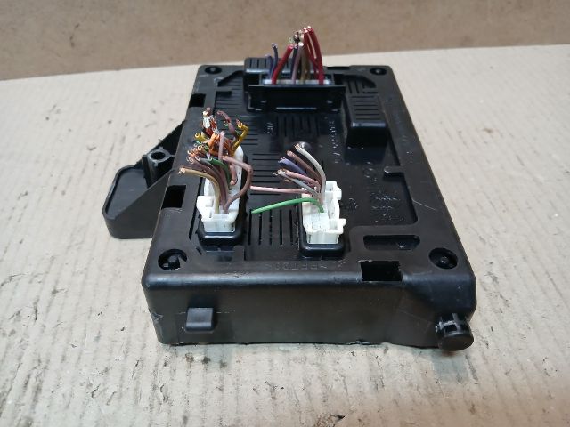 bontott RENAULT CLIO III Motorvezérlő