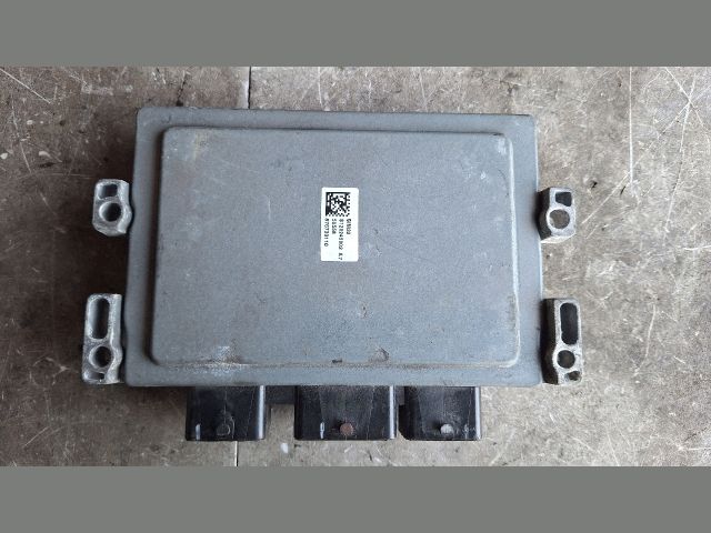 bontott RENAULT CLIO III Motorvezérlő