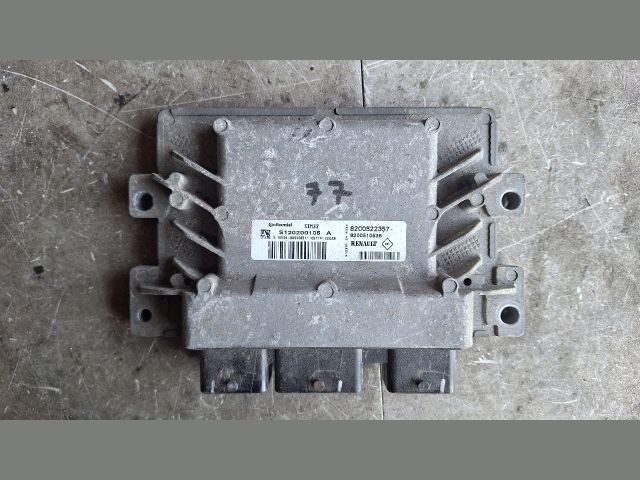 bontott RENAULT CLIO III Motorvezérlő
