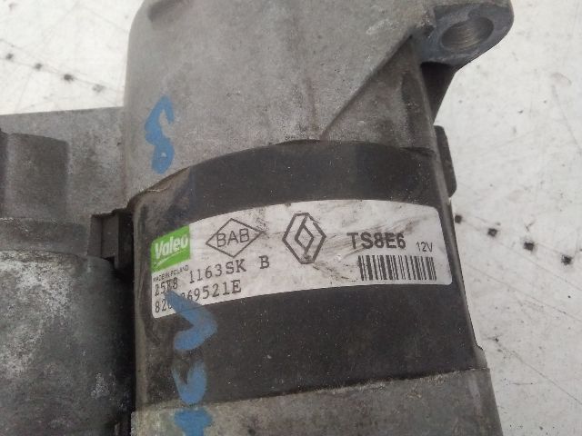 bontott RENAULT CLIO III Önindító