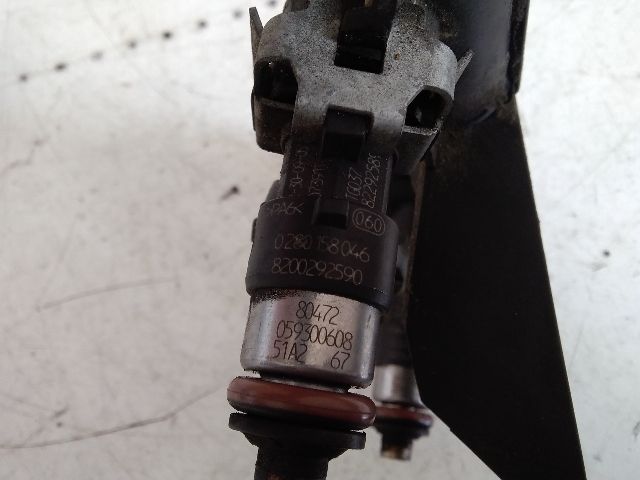 bontott RENAULT CLIO III Porlasztó (1 db)