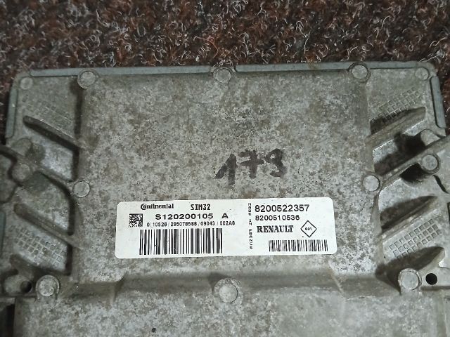 bontott RENAULT CLIO III Motorvezérlő