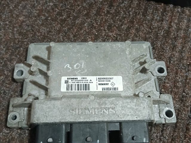 bontott RENAULT CLIO III Motorvezérlő