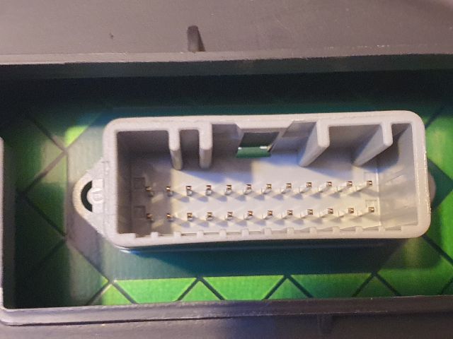 bontott RENAULT CLIO III Kilométeróra