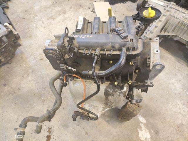 bontott RENAULT CLIO III Komplett Motor (Segédberendezésekkel)