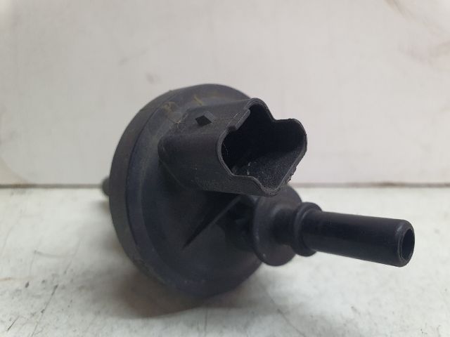 bontott RENAULT CLIO III Tankszellőztető Szelep