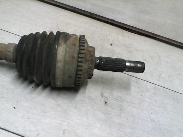 bontott RENAULT CLIO III Bal Féltengely