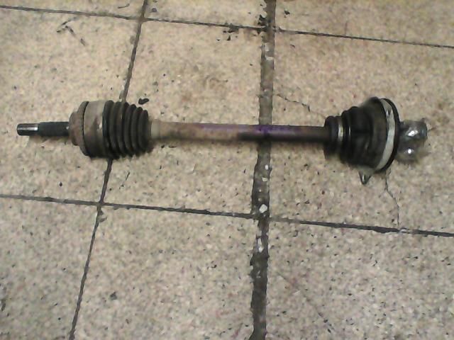 bontott RENAULT CLIO III Bal Féltengely