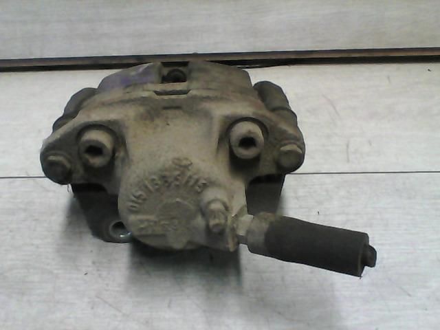 bontott RENAULT CLIO III Jobb első Féknyereg Munkahengerrel